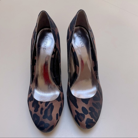 💙 ALFANI Via Spiga Leopard Python Print Square Toe Womens 8.5 Heels Pumps Shoes - Picture 3 of 8